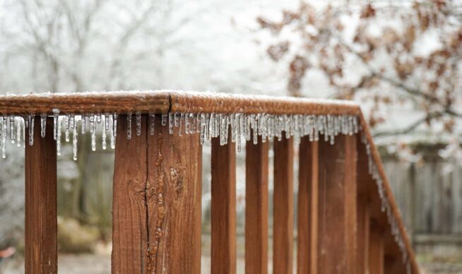 winter deck preparation