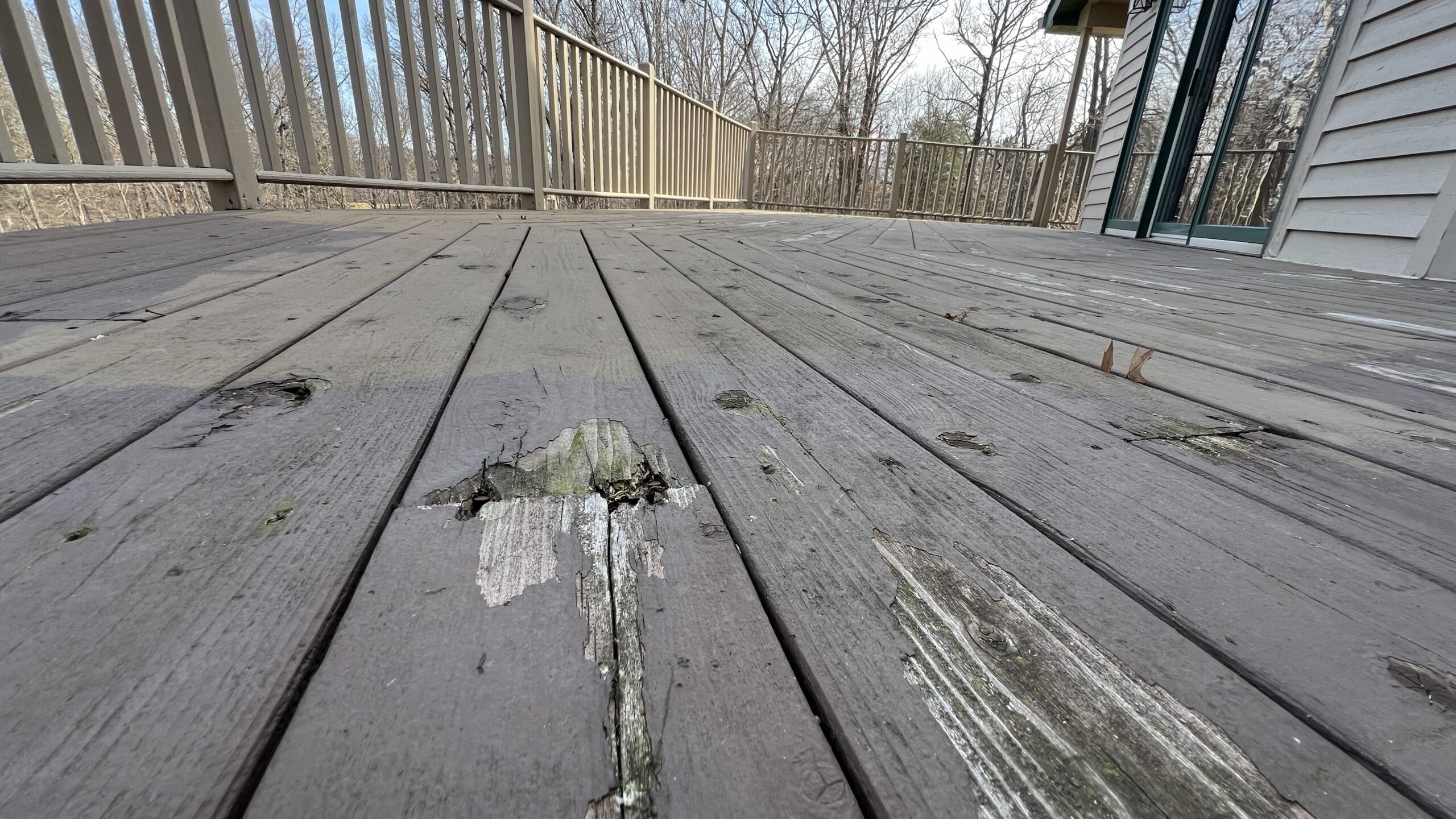 old deck boards that need a full replacement