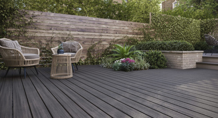 Trex Enhance® Basics in Clam Shell